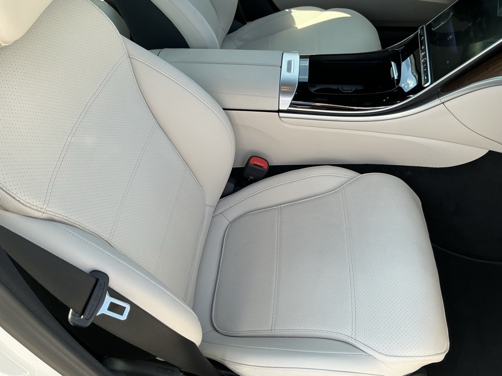 2025 Mercedes Benz C 300 4MATIC photo 11