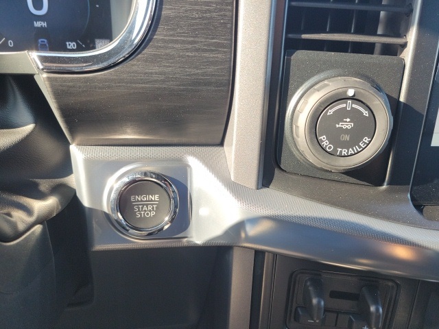 2025 Ford F-150 Lariat photo 9