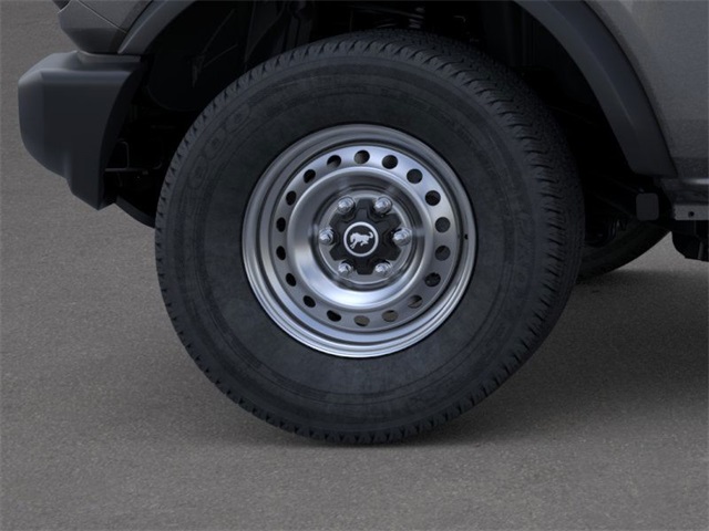 2025 Ford Bronco Base photo 18