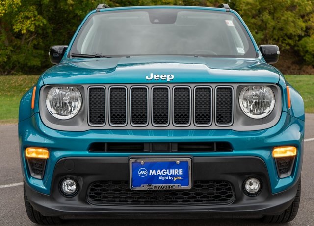 2022 Jeep Renegade Limited photo 3