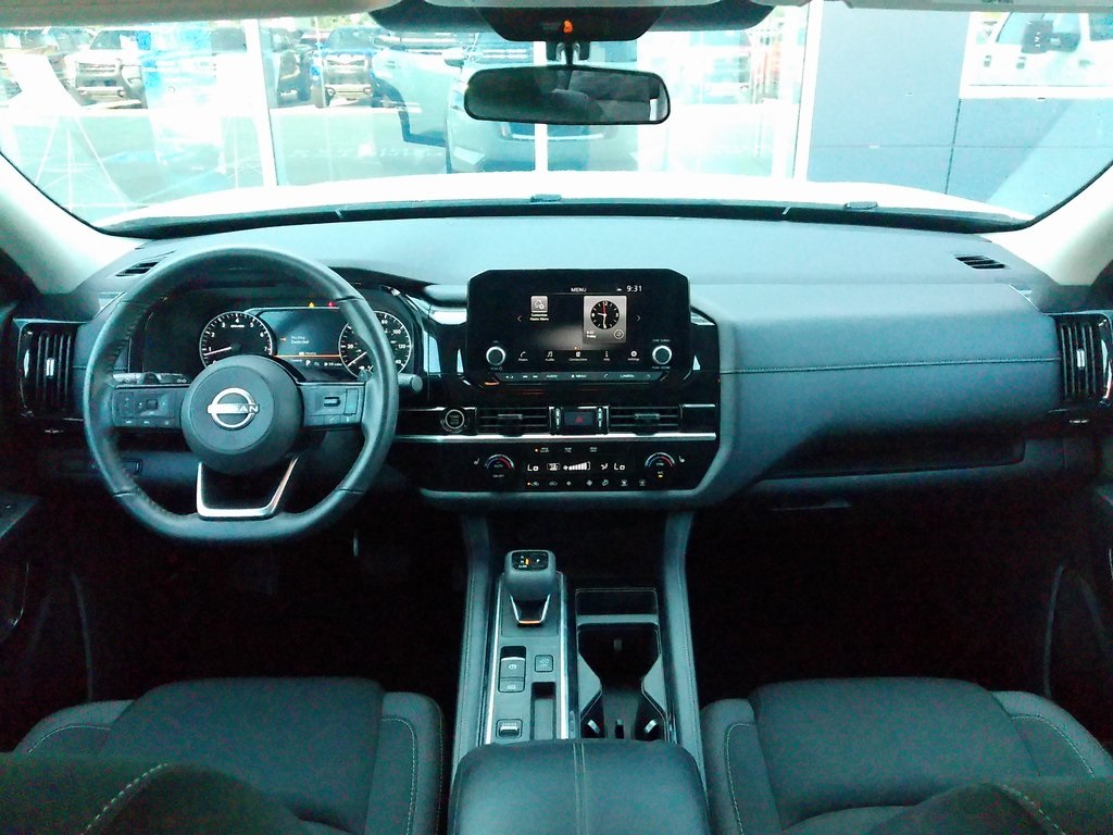 2023 Nissan Pathfinder SV photo 26