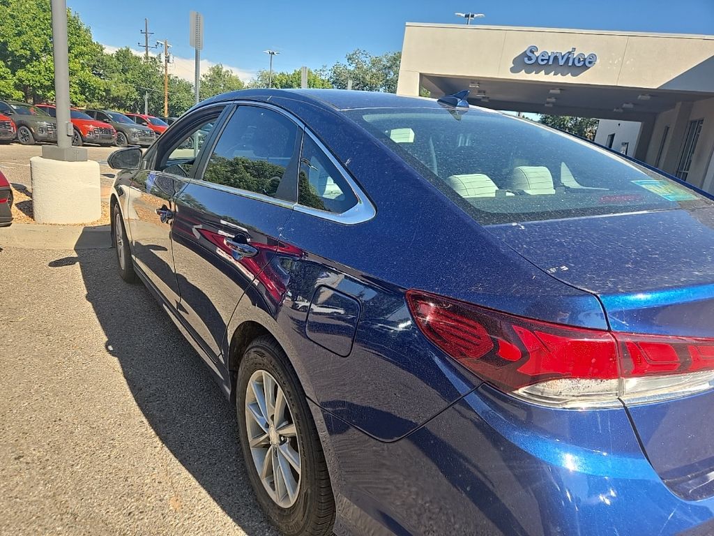 2019 Hyundai Sonata SE photo 4