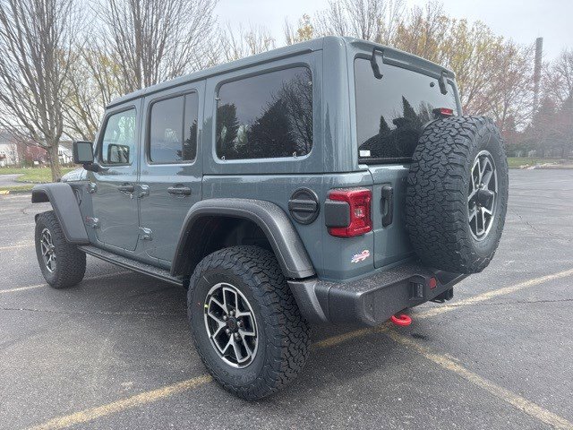 2025 Jeep Wrangler Rubicon photo 3