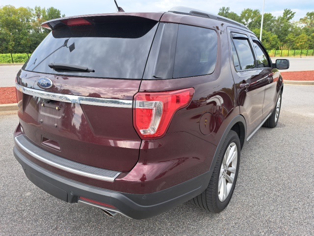 2018 Ford Explorer XLT photo 7