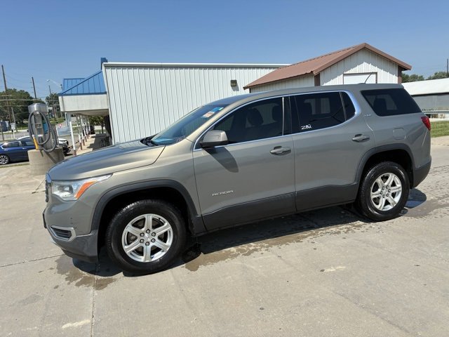 Used 2019 GMC Acadia SLE-1 with VIN 1GKKNKLA4KZ125192 for sale in Kansas City