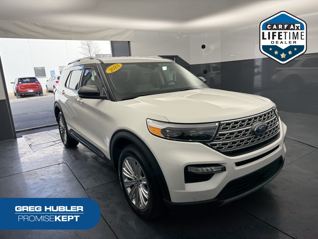 2023 Ford Explorer Limited's photo