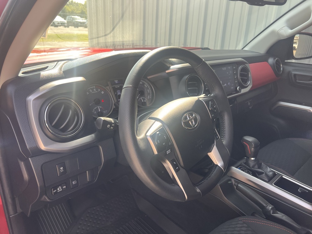 2023 Toyota Tacoma SR5 photo 20