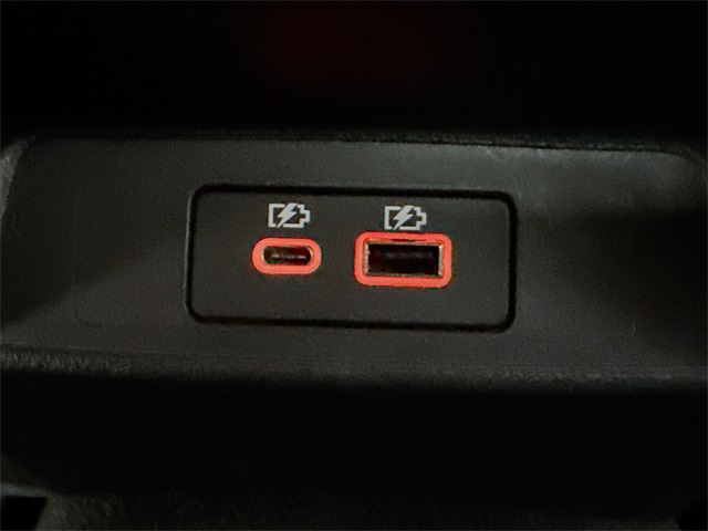 2024 Nissan Sentra SV photo 25