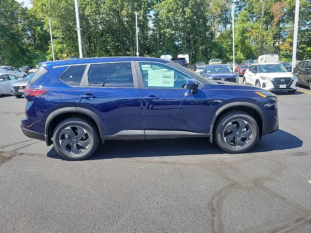 2026 Nissan Rogue SV photo 4