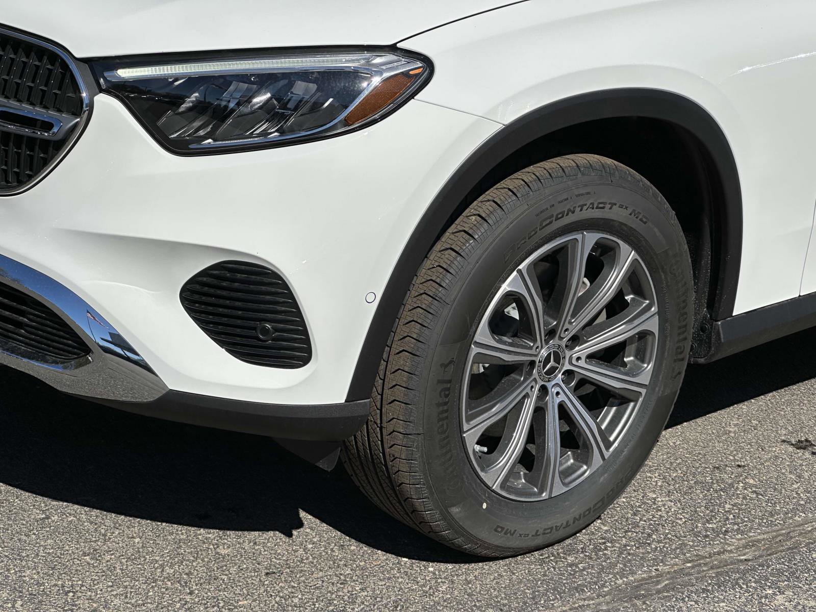 2025 Mercedes Benz GLC 300 4MATIC photo 7