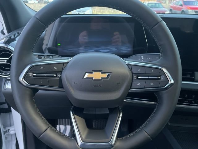 2025 Chevrolet Equinox LT photo 9