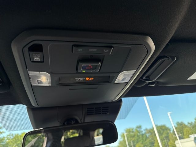2025 Toyota 4Runner SR5 photo 19
