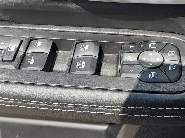 2025 Ram 2500 Big Horn photo 25