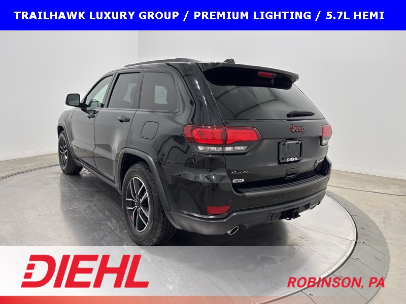 2021 Jeep Grand Cherokee Trailhawk photo 2