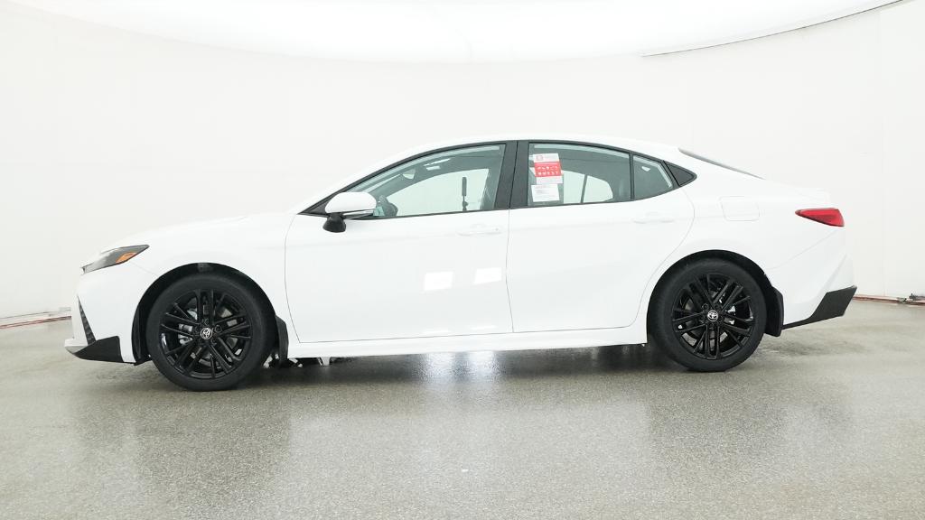 2025 Toyota Camry SE photo 10