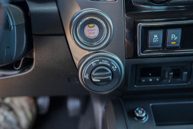 2018 Nissan Titan Platinum Reserve photo 23