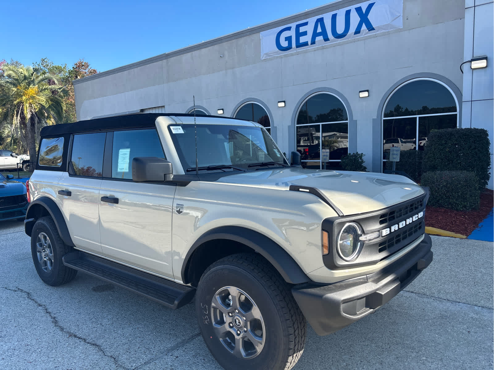2025 Ford Bronco 4-Door Big Bend's photo