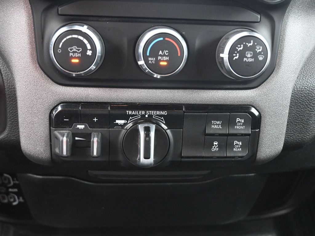2024 Ram 1500 Tradesman photo 4