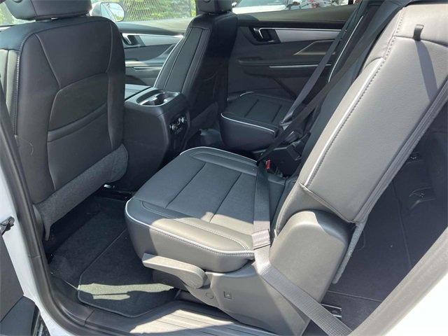 2025 Buick Enclave Preferred photo 8