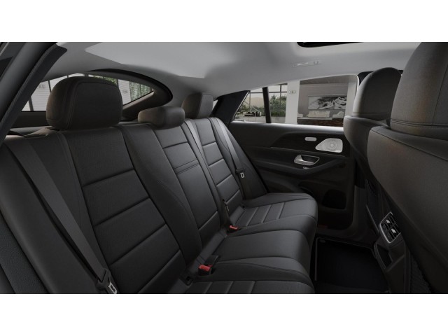 2026 Mercedes Benz GLE 450 4MATIC photo 4