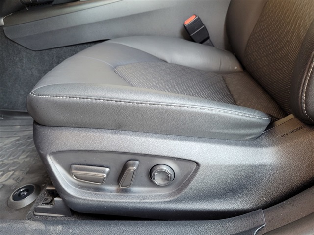 2024 Toyota Camry Hybrid XSE photo 21