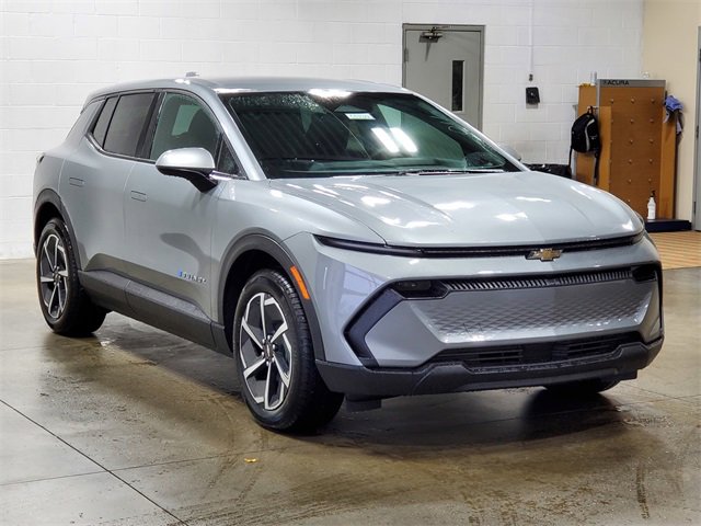 2026 Chevrolet Equinox EV 1LT photo 2