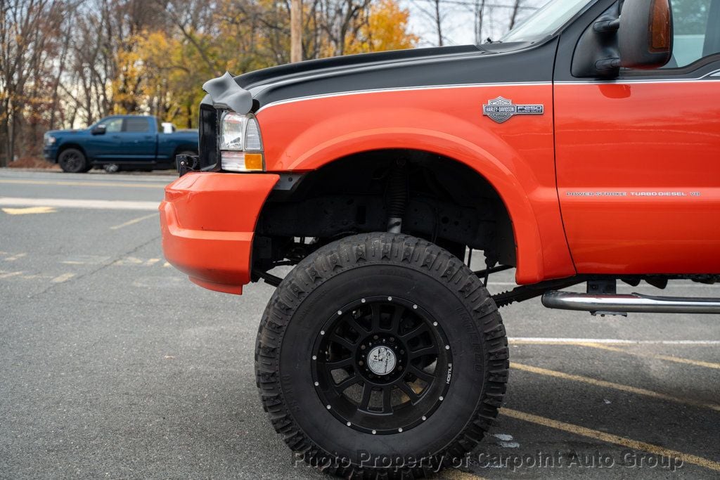 2004 Ford F-250 photo 2