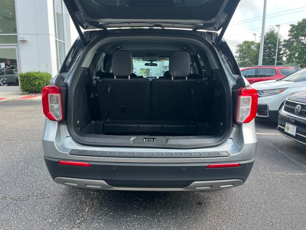 2024 Ford Explorer XLT photo 28