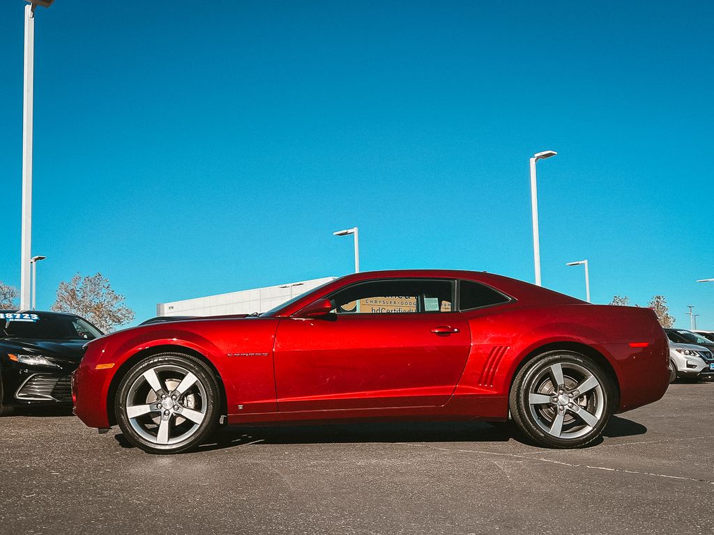 2010 Chevrolet Camaro 2LT photo 3