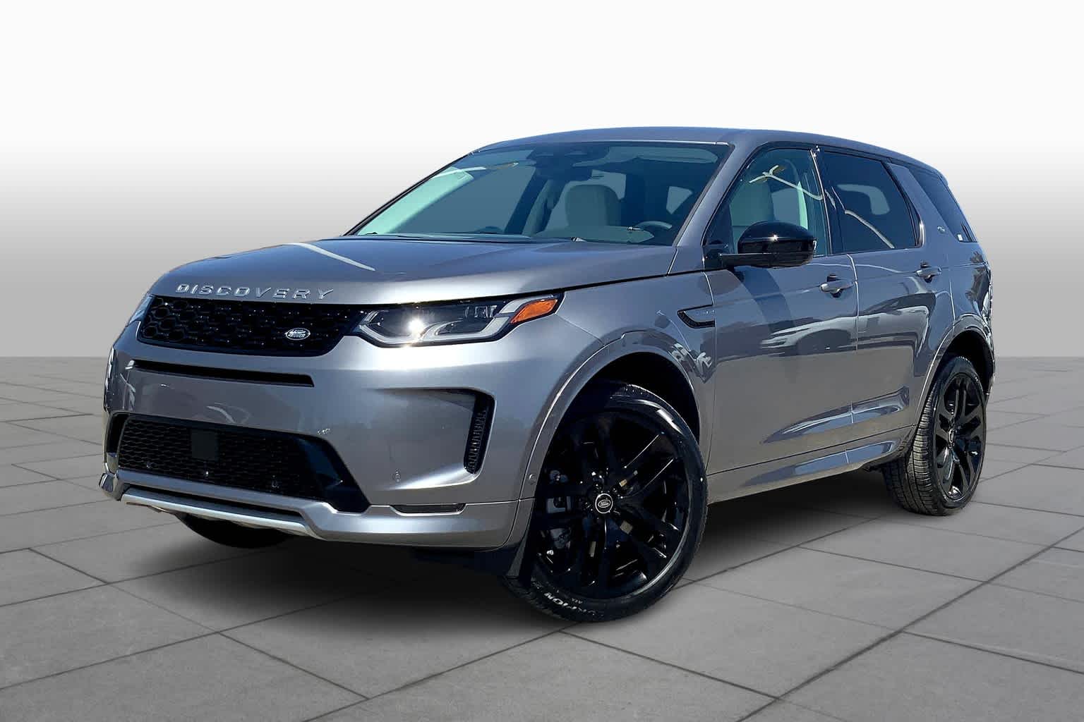 2025 Land Rover Discovery Sport S's photo