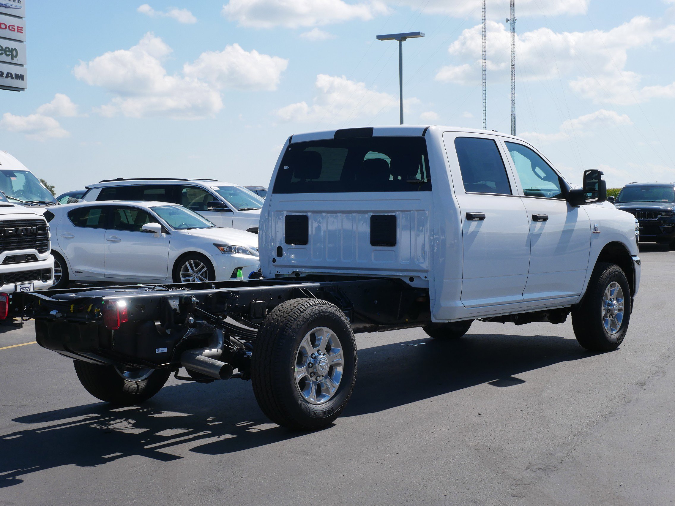 2026 Ram 3500 Tradesman photo 2