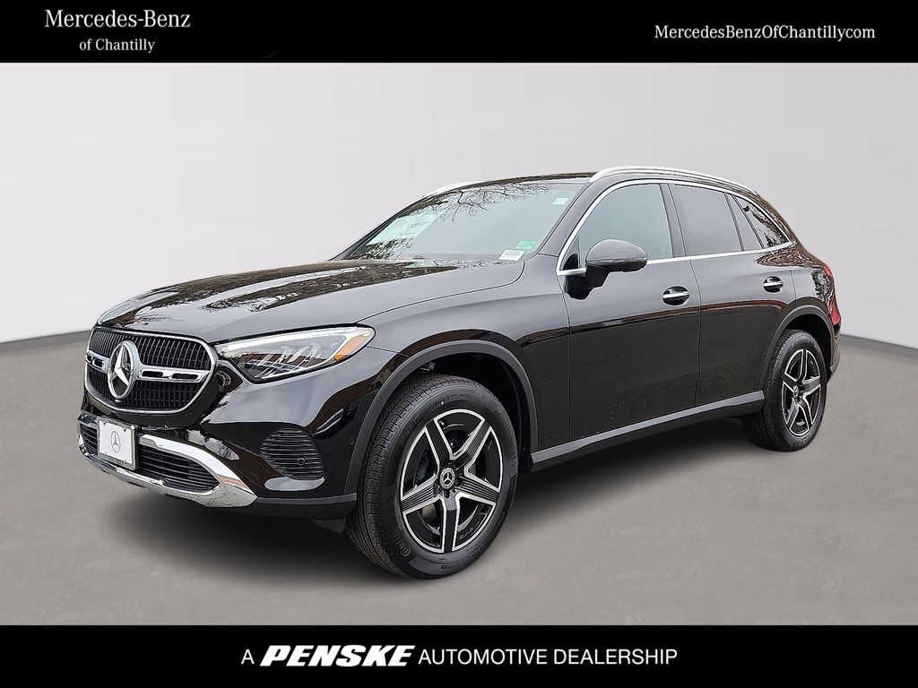 2026 Mercedes-Benz GLC Base's photo