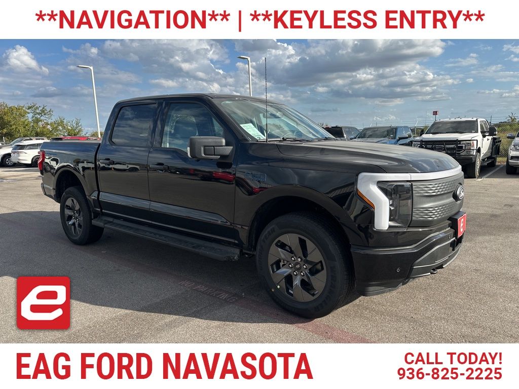 2025 Ford F-150 Lightning Flash's photo