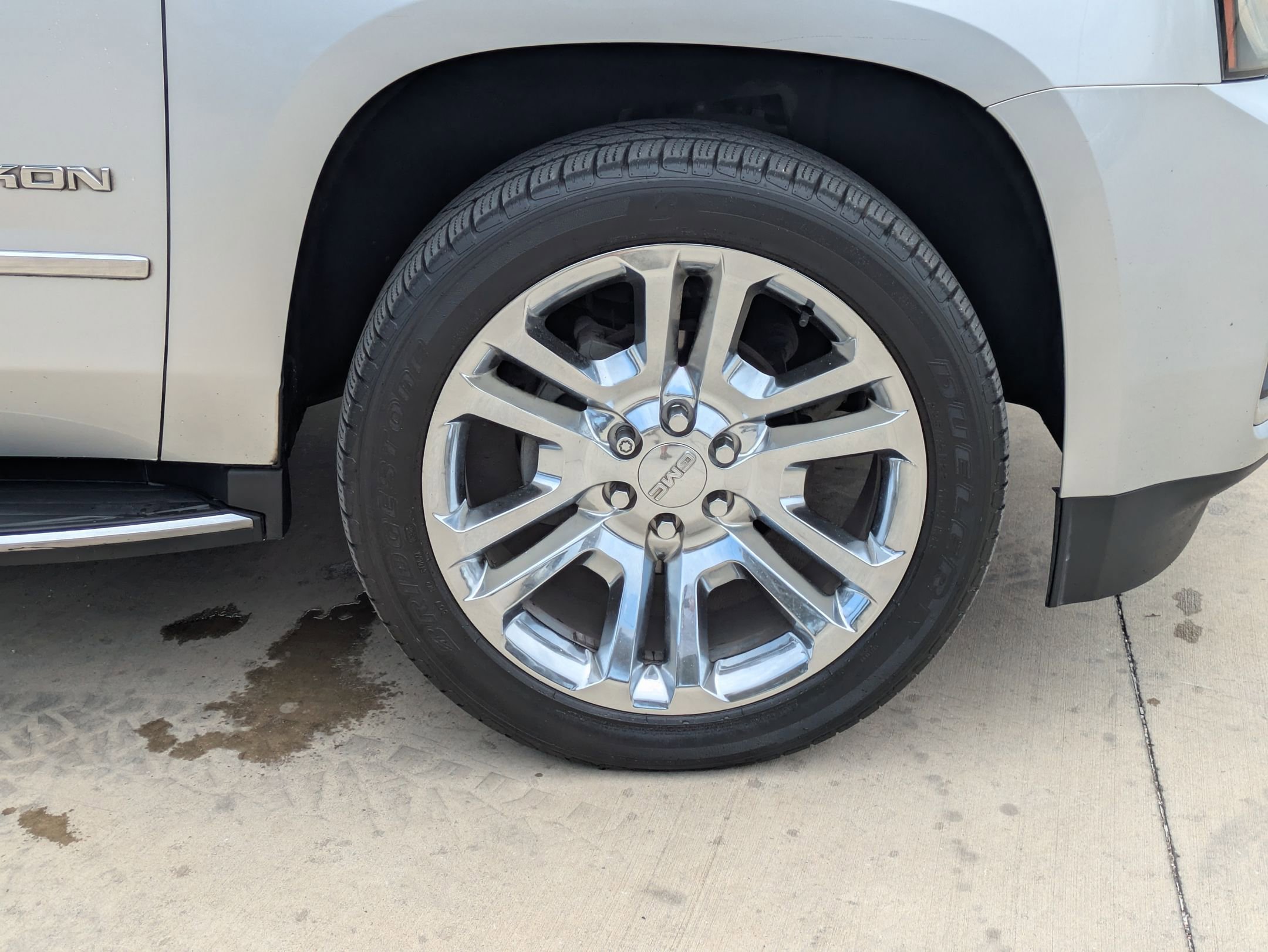 2019 Gmc Yukon SLT photo 32
