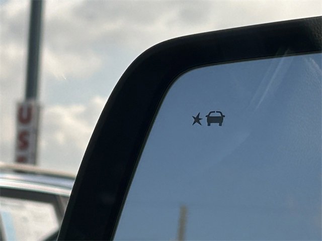 2023 Chevrolet Traverse Cloth photo 23
