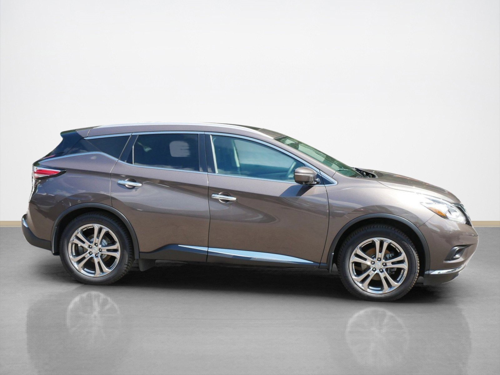 Used 2015 Nissan Murano Platinum with VIN 5N1AZ2MH2FN241264 for sale in Maplewood, Minnesota