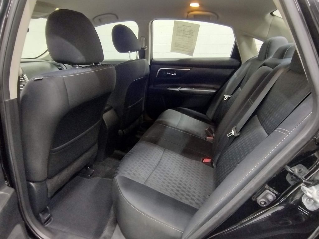 2018 Nissan Altima 2.5 SV photo 22