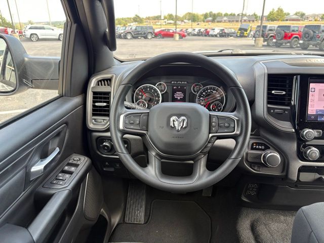 2025 Ram 1500 Tradesman photo 10