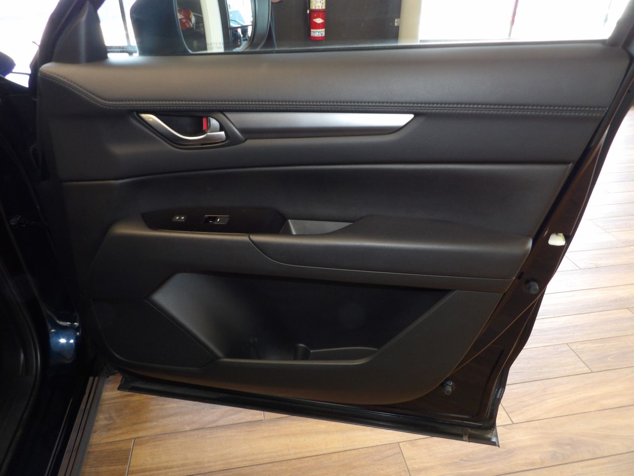 2024 Mazda CX-5 2.5 Select photo 11