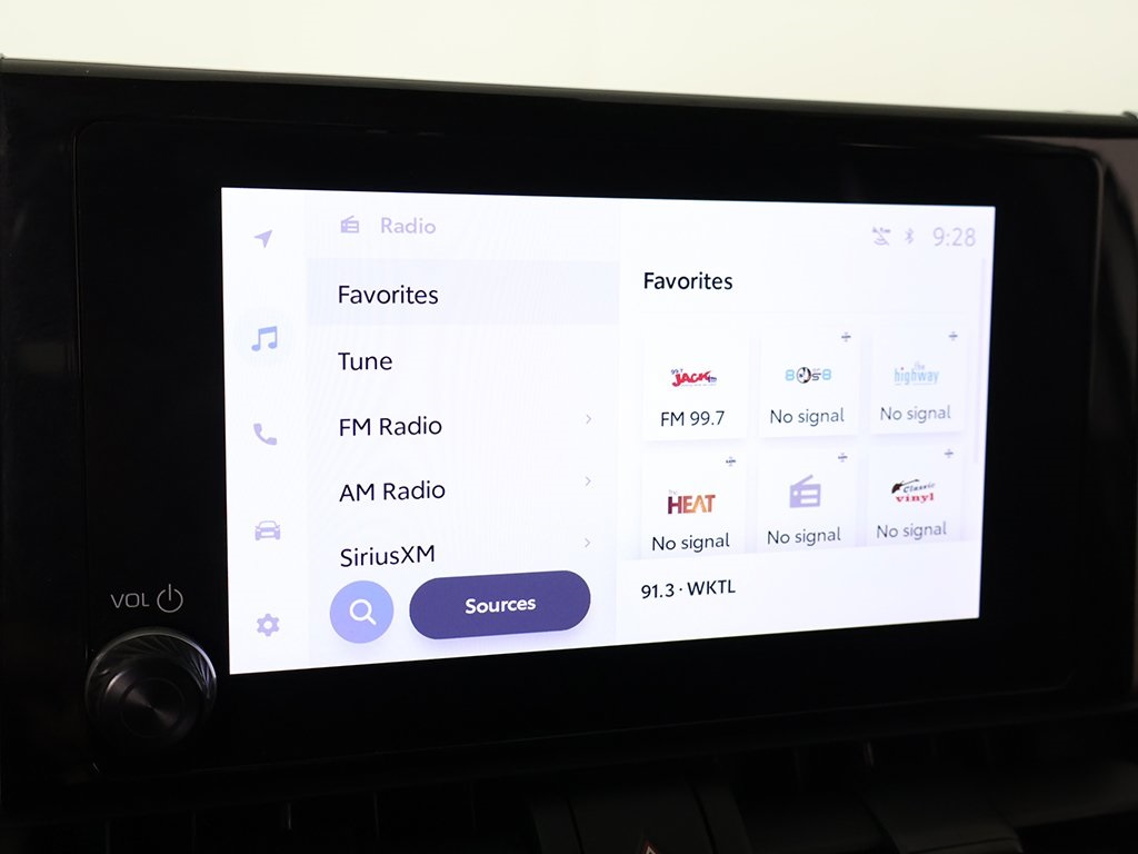 2024 Toyota RAV4 Hybrid LE photo 33