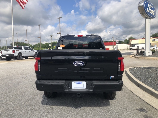 2025 Ford F-150 Lightning XLT photo 7