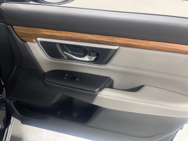 2018 Honda CR-V Touring photo 21