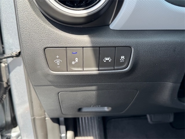 2021 Hyundai Kona SEL photo 16