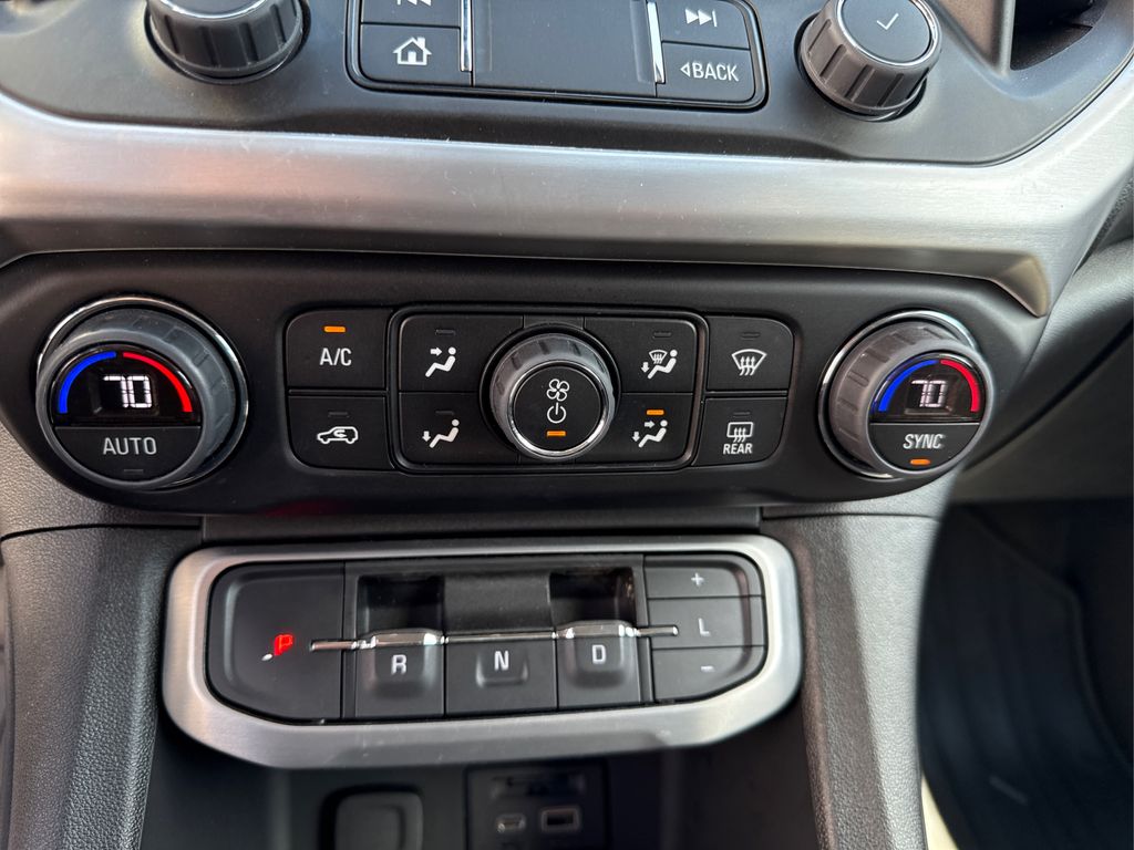 2023 Gmc Acadia SLE photo 31