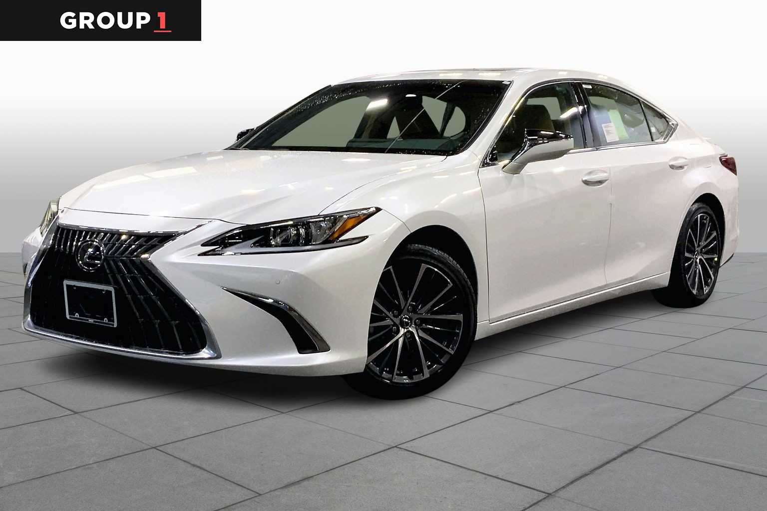 2025 Lexus ES 350's photo