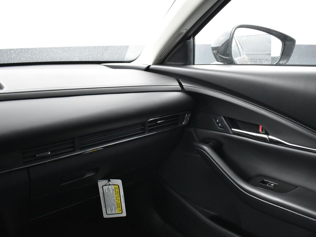 2025 Mazda CX-30 2.5 S Preferred photo 12