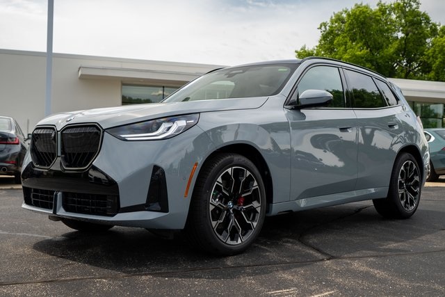New 2025 Gray Metallic BMW 30 xDrive image 1
