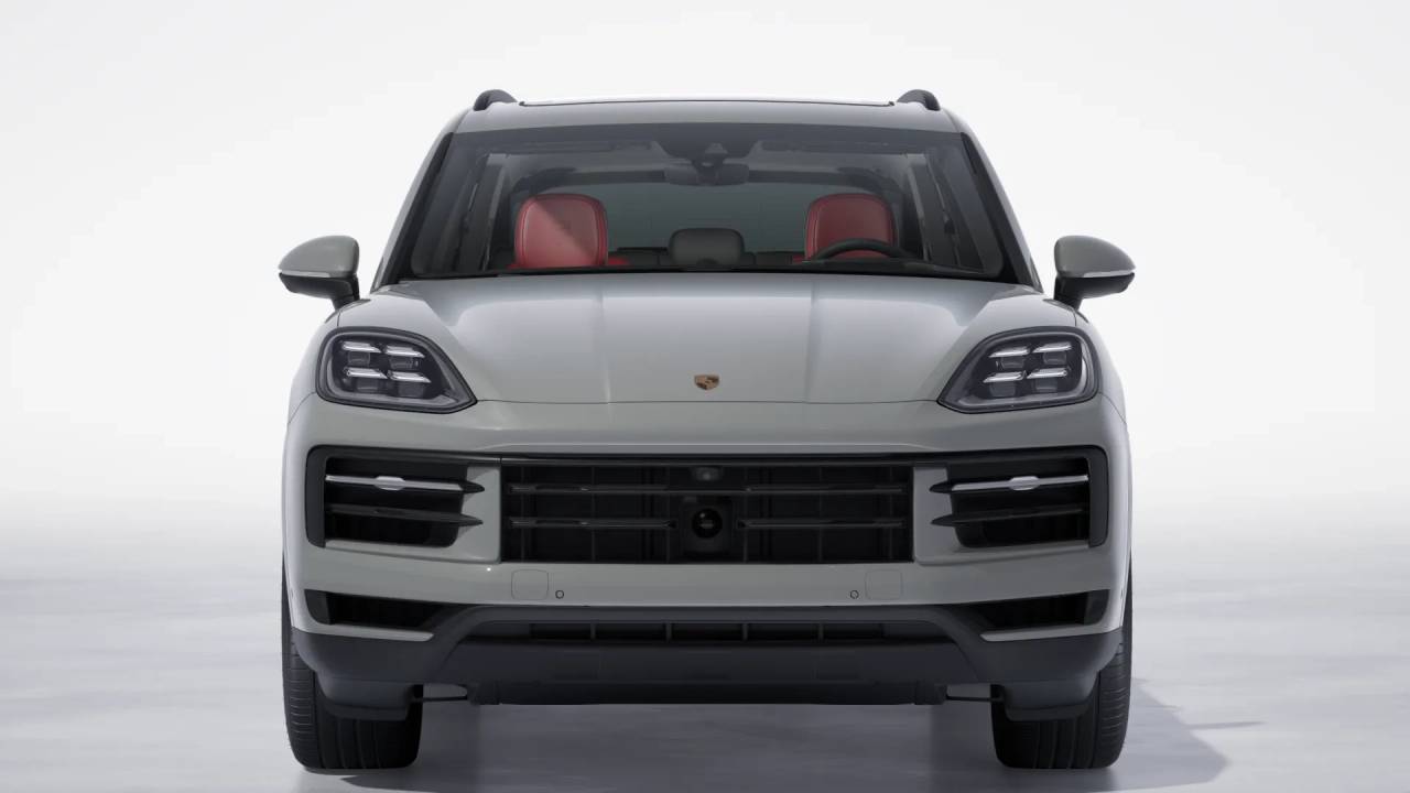 2026 Porsche Cayenne S E-Hybrid photo 9