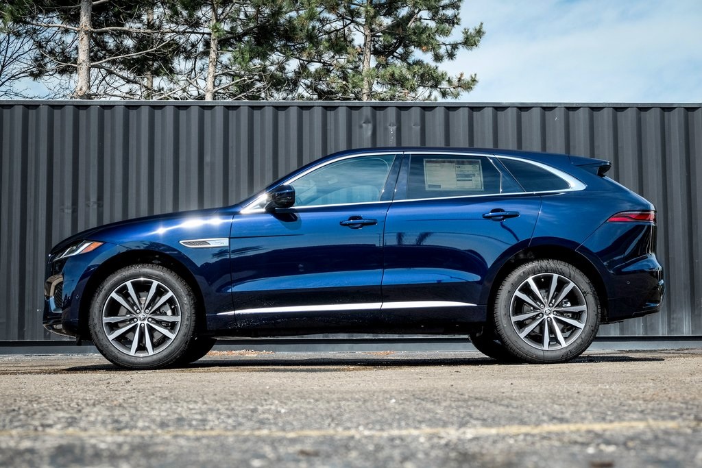 2026 Jaguar F-PACE P250 R-Dynamic S photo 3