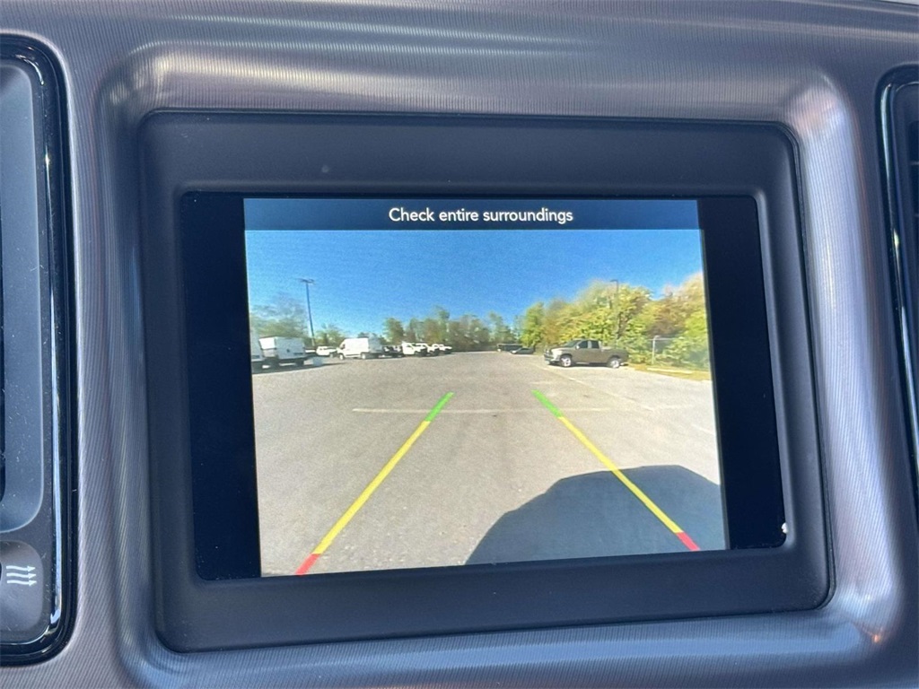 2020 Dodge Challenger SXT photo 17